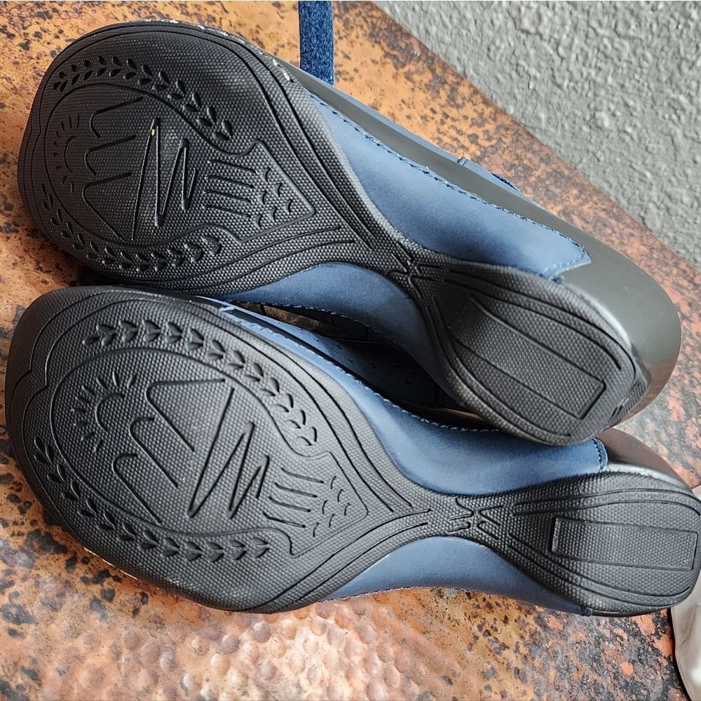 Rialto Vinto Mary Jane Clogs in Navy 411 - Picture 13 of 16